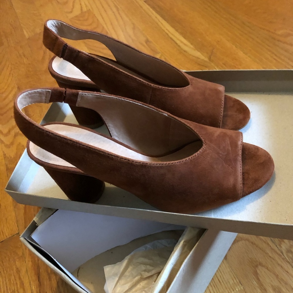 NWT - SOLD OUT!! Madewell Sling-Back Heels in Maple Syrup; Size 6 - Picture 4 of 10